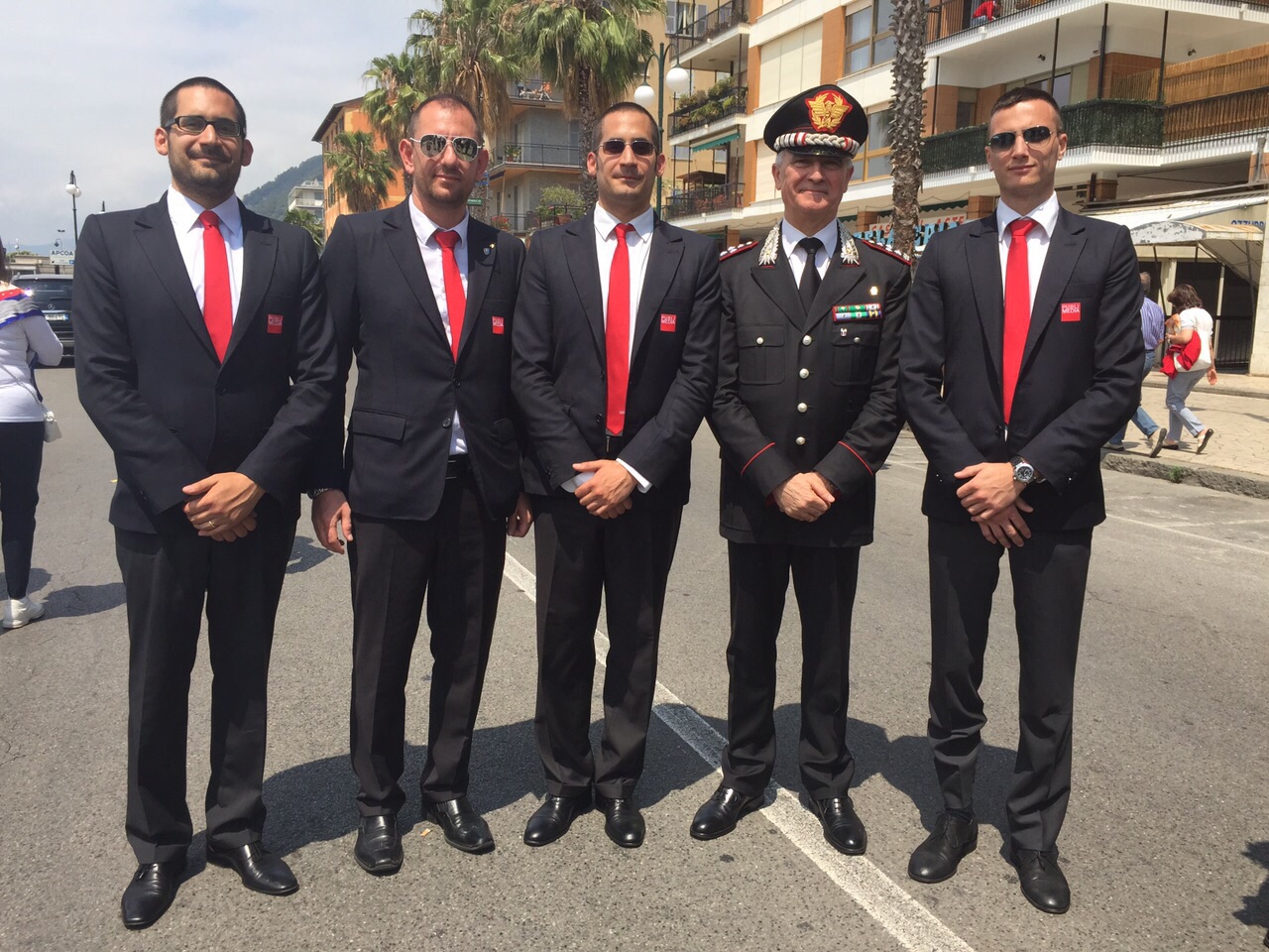 Il Comandante Generale dell'Arma Carabinieri Generale C.A. Tullio Del Sette con lo staff Publimedia Publimedia e l'Arma dei Carabinieri